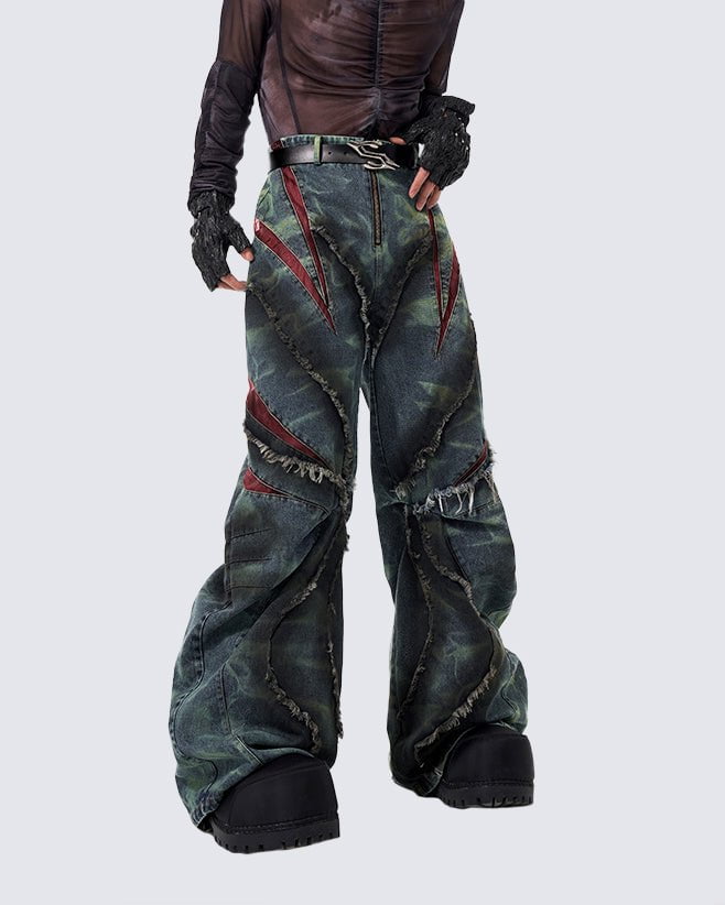 Distressed Ripped Denim Pants – Streetwear with Unique Torn Details